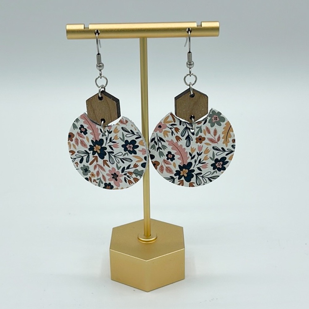 Floral printed earrings with wood